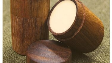 リップクリーム/ナイアード ビーワックス