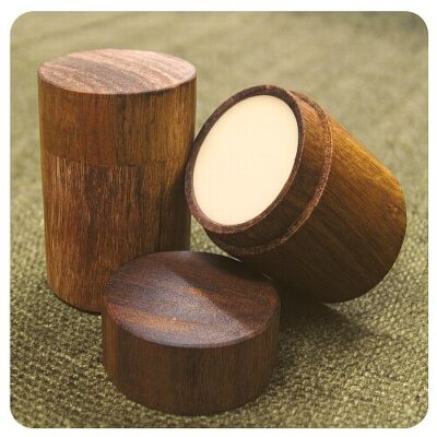 リップクリーム／ナイアード ビーワックス